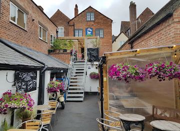united-kingdom/worcestershire/bar/the-lamb-flag