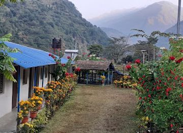 nepal/annapurna-circuit/restaurant/roshani-guesthouse-restaurant