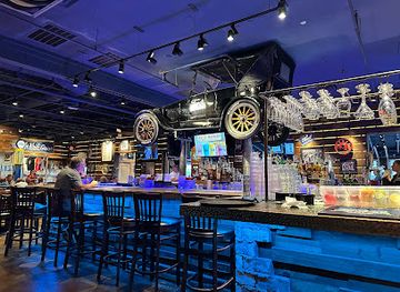 florida/cape-coral/restaurant/ford-s-garage-cape-coral