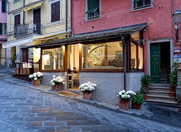 italy/cinque-terre/restaurant/il-grottino