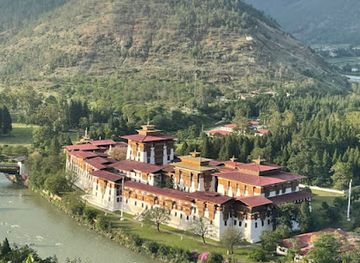 bhutan/wangdue-phodrang/restaurant/k-d-restaurant