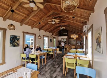 honduras/utila/restaurant/captain-willis