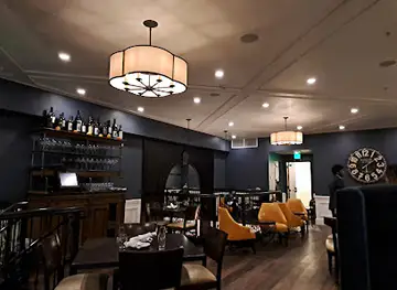 Simeon's American Bistro