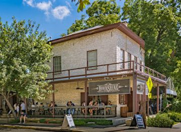 texas/austin/restaurant/moonshine-grill