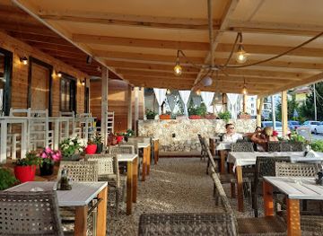 albania/himara/restaurant/soren