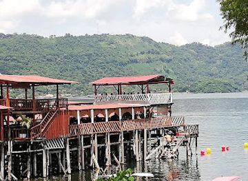 el-salvador/lake-coatepeque/restaurant/el-gran-mirador-2