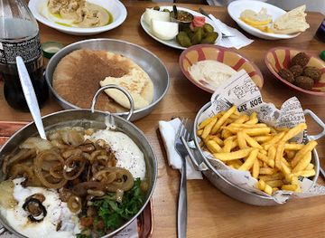 israel/haifa/wadi-nisnas/restaurant/hummus-al-sham