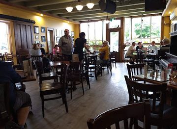 canada/cape-breton-island/restaurant/the-red-shoe