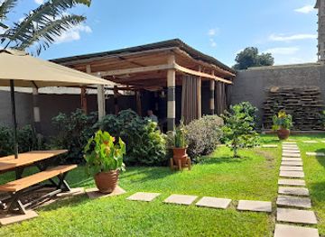 tanzania/ngorongoro-highlands/restaurant/blossoms-cafe-wine-bar