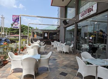 nigeria/iita-forest-reserve/restaurant/latitude-cafe-lounge