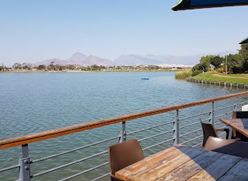 south-africa/breede-river-valley/restaurant/dam-pub-and-diner