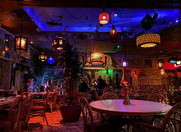 illinois/arlington-heights/restaurant/lola-s-pizza-tiki-bar
