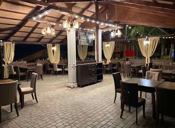 ukraine/kyiv-reservoir/restaurant/priorka-restoran