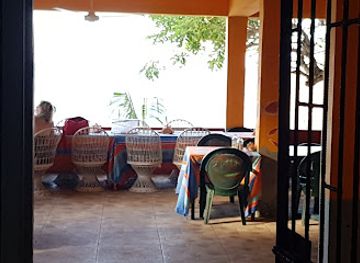 jamaica/montego-bay/ironshore/restaurant/evelin-s-on-the-beach