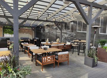 lithuania/klaipeda/restaurant/garazas-restobaras