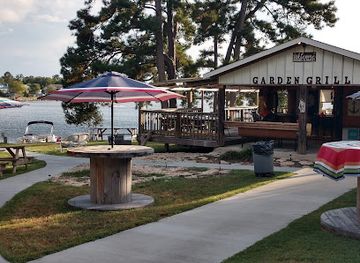 south-carolina/lake-jocassee/restaurant/fayz-at-the-lake