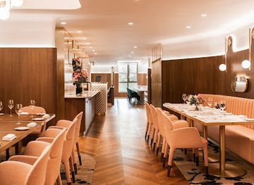 ireland/dublin/st-stephen-s-green/restaurant/glovers-alley-by-andy-mcfadden