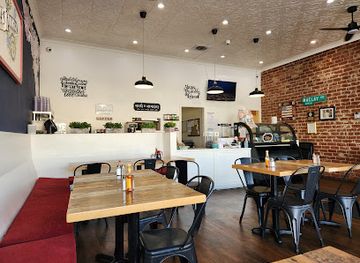 california/san-fernando-valley/restaurant/lola-s-kitchen