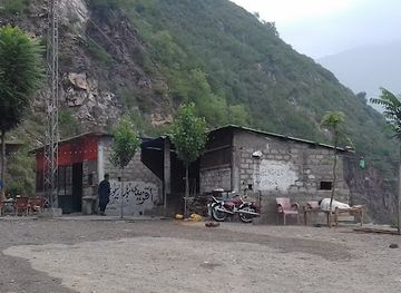 pakistan/kohistan/restaurant/sweetwater-restaurant