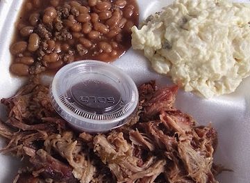 mississippi/clarksdale/restaurant/the-little-red-shed