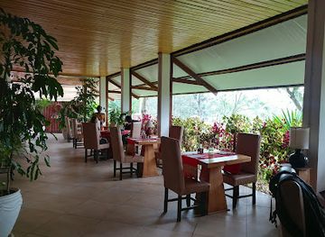 rwanda/volcanoes-national-park/restaurant/brachetto-restaurant