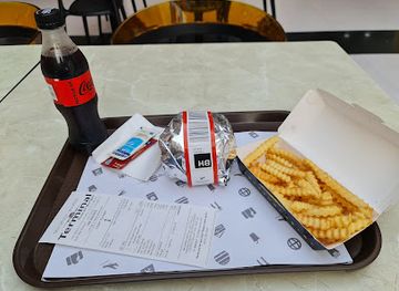 bahrain/saar/restaurant/3-lines-restaurant-saar-mall