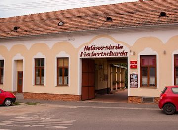 hungary/sopron-region/restaurant/balfi-halaszcsarda