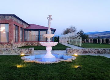 georgia/rabati-castle/restaurant/chateau-uplistsikhe