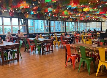 alabama/alabama-coastal-birding-trail/restaurant/burro-azul