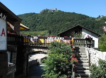 bosnia-and-herzegovina/una-sana-canton/restaurant/havala