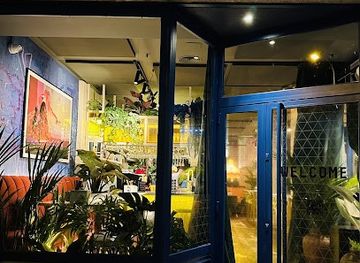 spain/madrid/salamanca/restaurant/v-modern-italian