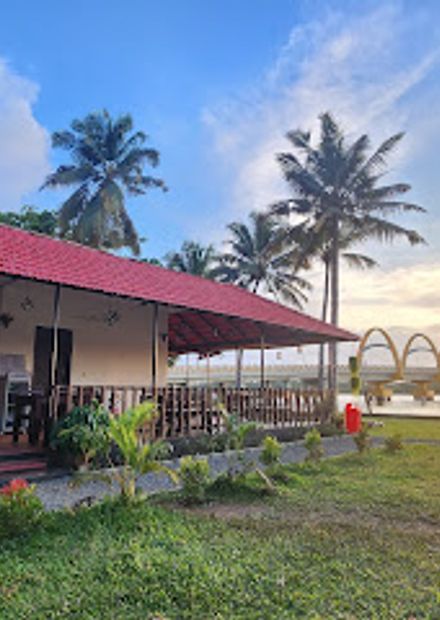 Backwater cafe