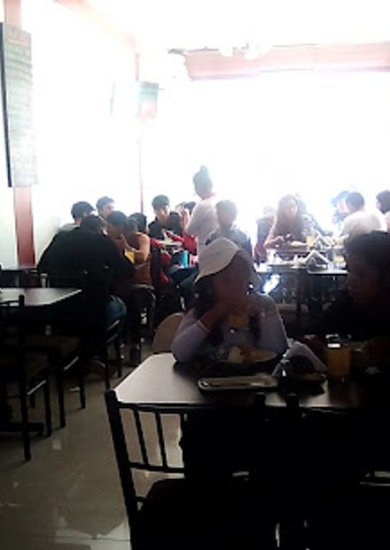 Restaurant D'Leos