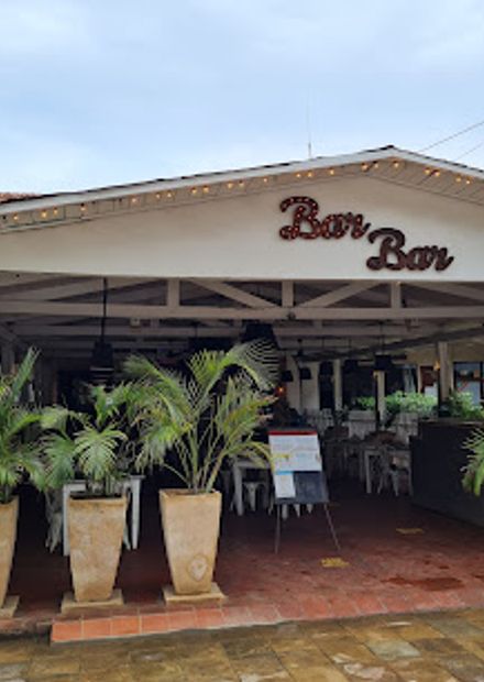 Bar Bar Restaurant & Pizzeria