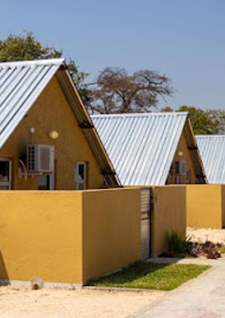 Riverside Lodge