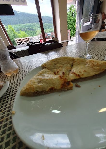 Qoruldi Restaurant
