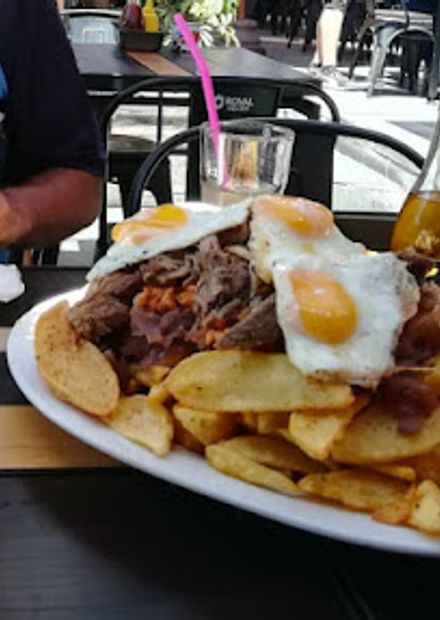 Barbones Bar