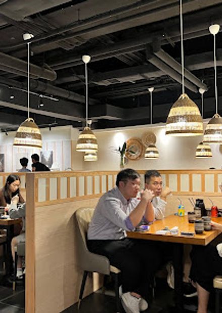 boring restaurant