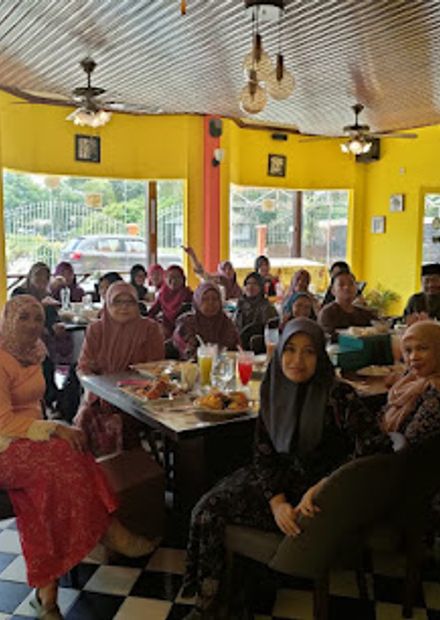 Serikandi Cafe & Restaurant
