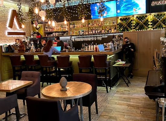 ukraine/kyiv-reservoir/restaurant/favorite-uncle