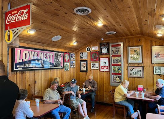 north-carolina/nantahala-national-forest/restaurant/bar-b-que-wagon