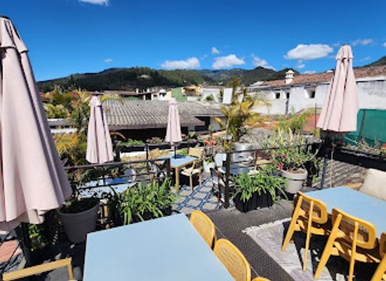 guatemala/antigua-guatemala/restaurant/sobremesa