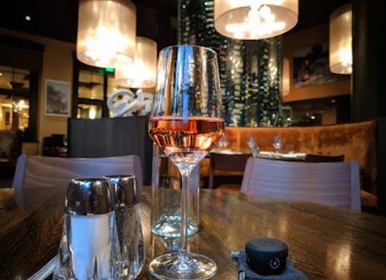 colorado/vail/restaurant/leonora