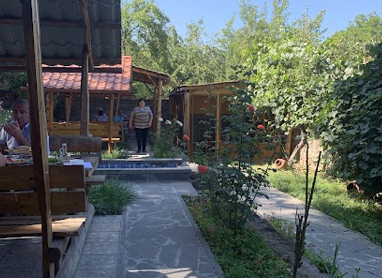 armenia/goris/restaurant/wine-garden