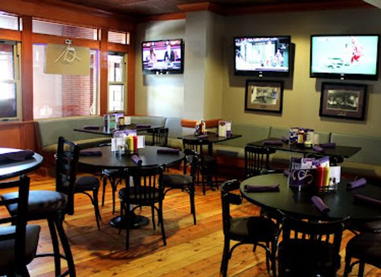 kansas/manhattan/restaurant/jp-s-sports-bar-and-grill