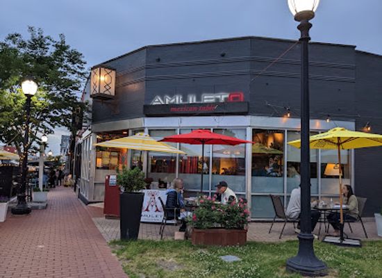 massachusetts/waltham/restaurant/amuleto-mexican-table