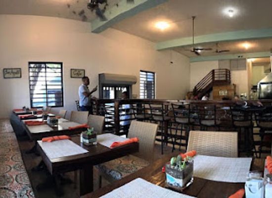 jamaica/cornwall-county/restaurant/voila-by-lilee