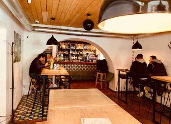 romania/brasov/restaurant/manna-manna