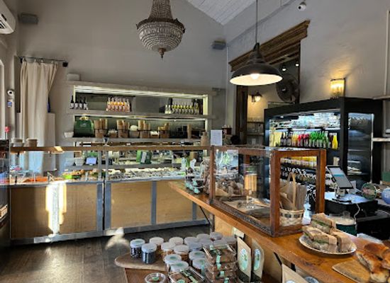 israel/tel-aviv-district/restaurant/meshek-barzilay