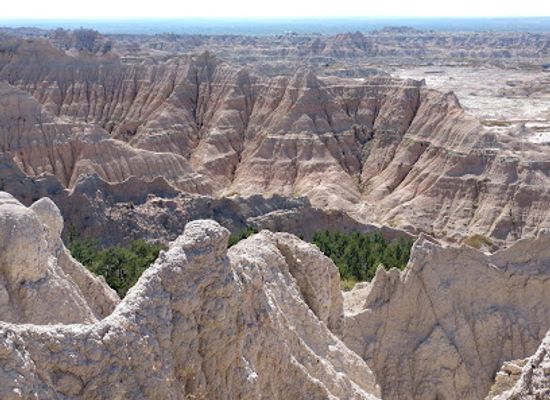 south-dakota/badlands/restaurant/pinnacles-overlook